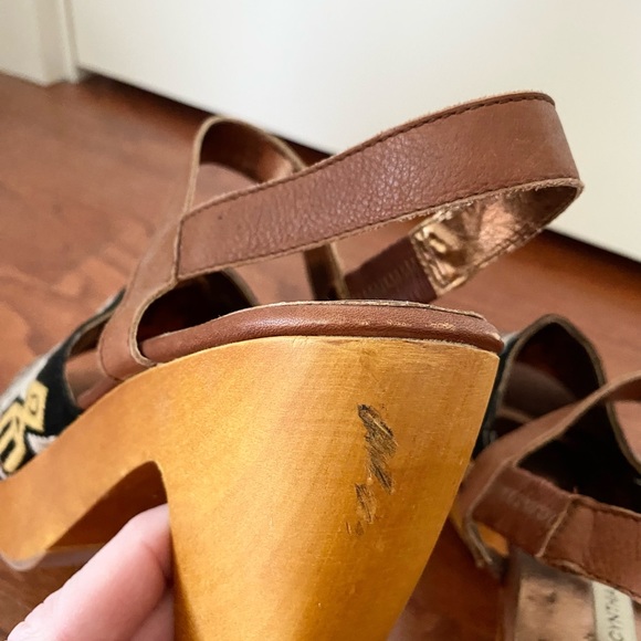 Cynthia Vincent wooded heeled sling back shoes - Picture 3 of 6